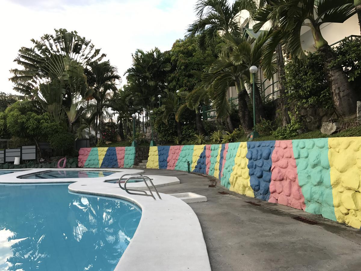 V Resort Dasma Kota Kota Dasmarinas Bagian luar foto